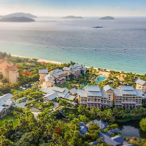 Hilton Yalong Bay & Курортный комплекс